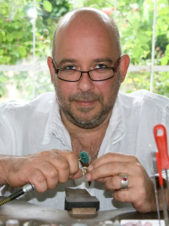 Bild von Andreas Tiefel dem Inhaber von Atelier Andreas T.